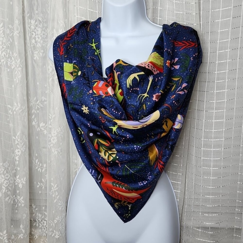 NWOT Large Navy Blue Scarf Head Scarf W/ Folk Art Birds And Bugs And Ferns